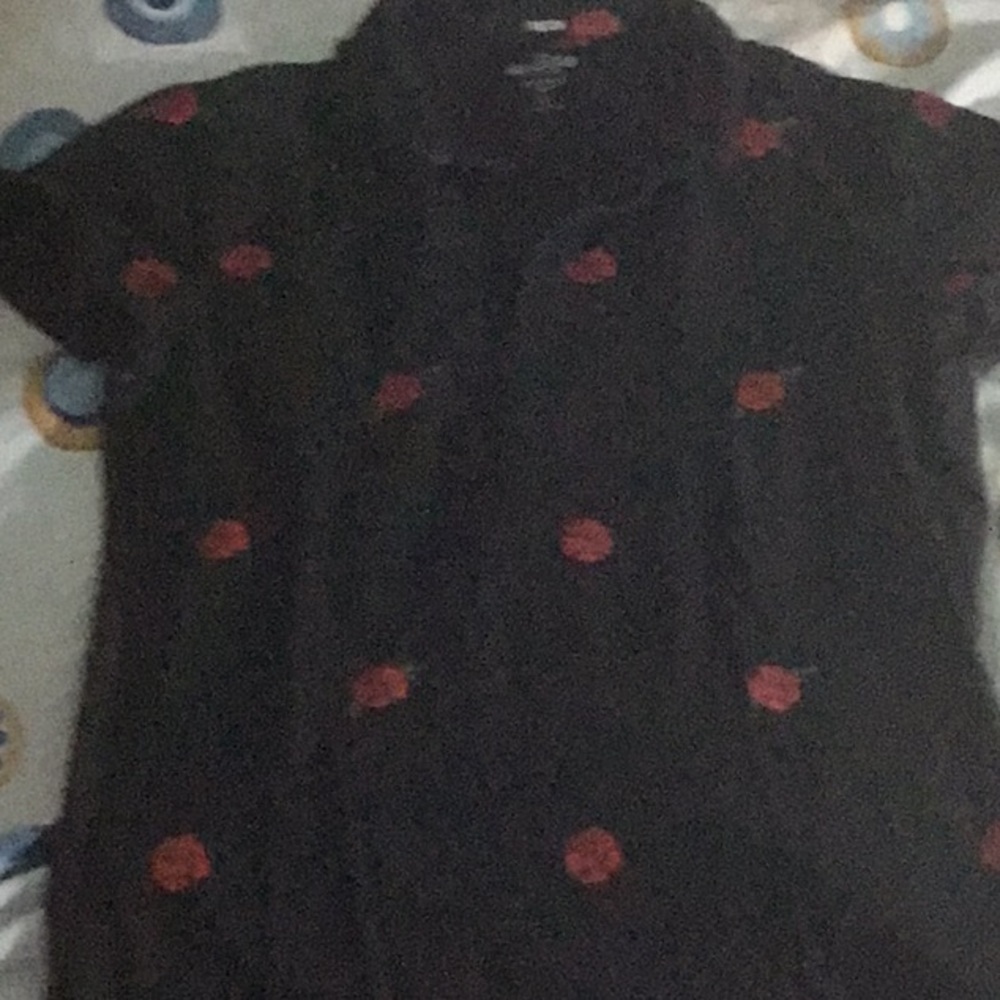 Hollister black rose buttoned up collar T-shirt